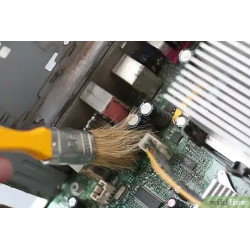 Icydock mb998sp b 8x2.5  5.25"